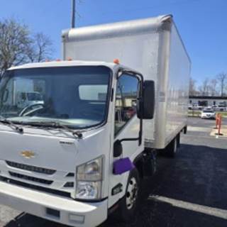 Chevrolet 4500HD 16 ft Box Truck - 215HP, 6 Speed Automatic, Roll up Door, Liftgate
