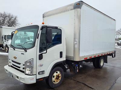 Chevrolet 4500HD 16 ft Box Truck - 215HP, 6 Speed Automatic, Roll up Door, Liftgate