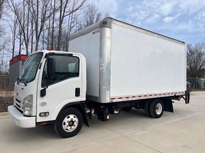 Chevrolet 4500HD 16 ft Box Truck - 215HP, 6 Speed Automatic, Roll up Door, Liftgate