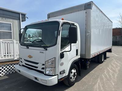 Chevrolet 4500HD 16 ft Box Truck - 215HP, 6 Speed Automatic, Roll up Door