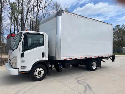 Chevrolet 4500HD 16 ft Box Truck - 215HP, 6 Speed Automatic, Roll up Door, Liftgate