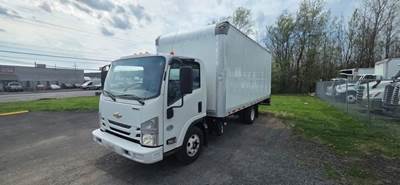 Chevrolet 4500HD 16 ft Box Truck - 215HP, 6 Speed Automatic, Roll up Door