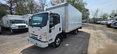 Chevrolet 4500HD 16 ft Box Truck - 215HP, 6 Speed Automatic, Roll up Door