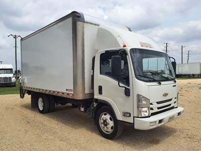 Chevrolet 4500HD 16 ft Box Truck - 350HP, 6 Speed Automatic, Roll up Door, Liftgate