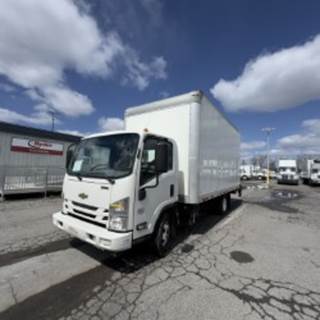 Chevrolet 4500HD 16 ft Box Truck - 215HP, 6 Speed Automatic, Roll up Door, Liftgate