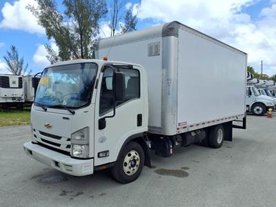 Chevrolet 4500HD 16 ft Box Truck - 215HP, 6 Speed Automatic, Roll up Door