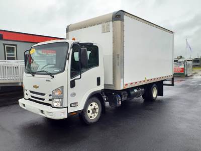 Chevrolet 4500HD 16 ft Box Truck - 215HP, 6 Speed Automatic, Roll up Door