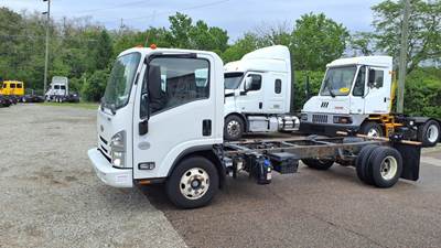 Chevrolet 4500HD Box Truck - 215HP, 6 Speed Automatic