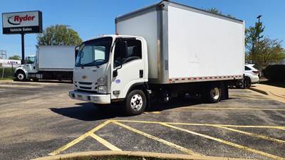 Chevrolet 4500HD 16 ft Box Truck - 215HP, 6 Speed Automatic, Roll up Door, Liftgate