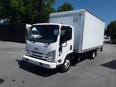 Chevrolet 4500HD 16 ft Box Truck - 215HP, 6 Speed Automatic, Roll up Door