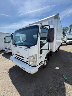 Chevrolet 4500HD 16 ft Box Truck - 215HP, 6 Speed Automatic, Roll up Door