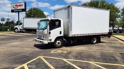 Chevrolet 4500HD 16 ft Box Truck - 215HP, 6 Speed Automatic, Roll up Door, Liftgate