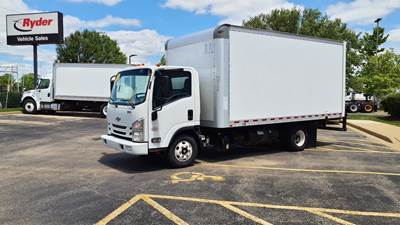 Chevrolet 4500HD 16 ft Box Truck - 215HP, 6 Speed Automatic, Roll up Door