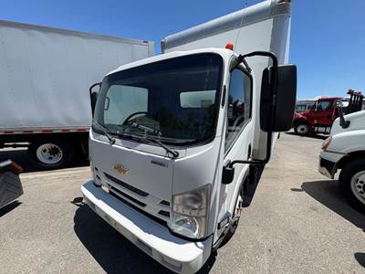 Chevrolet 4500HD 16 ft Box Truck - 215HP, 6 Speed Automatic, Roll up Door, Liftgate