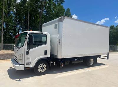 Chevrolet 4500HD 16 ft Box Truck - 215HP, 6 Speed Automatic, Roll up Door