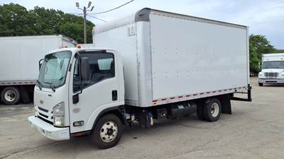 Chevrolet 4500HD 16 ft Box Truck - 215HP, 6 Speed Automatic, Roll up Door