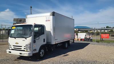 Chevrolet 4500HD 16 ft Box Truck - 215HP, 6 Speed Automatic, Roll up Door