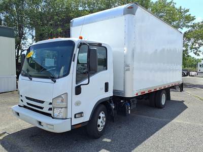Chevrolet 4500HD 16 ft Box Truck - 215HP, 6 Speed Automatic, Roll up Door, Liftgate