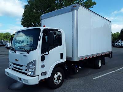 Chevrolet 4500HD 16 ft Box Truck - 215HP, 6 Speed Automatic, Roll up Door, Liftgate