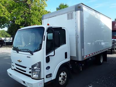 Chevrolet 4500HD 16 ft Box Truck - 215HP, 6 Speed Automatic, Roll up Door