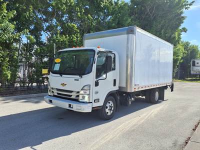 Chevrolet 4500HD 16 ft Box Truck - 215HP, 6 Speed Automatic, Roll up Door, Liftgate