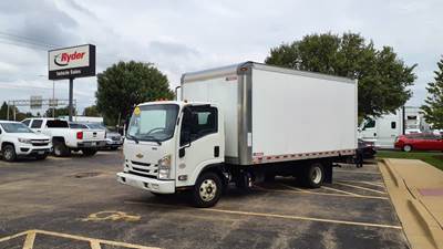Chevrolet 4500HD 16 ft Box Truck - 215HP, 6 Speed Automatic, Roll up Door, Liftgate
