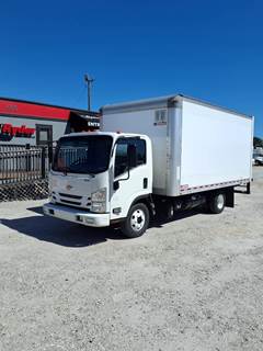 Chevrolet 4500HD 16 ft Box Truck - 215HP, 6 Speed Automatic, Roll up Door