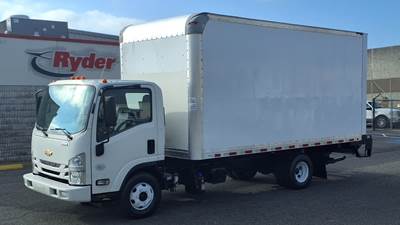 Chevrolet 4500HD 16 ft Box Truck - 215HP, 6 Speed Automatic, Roll up Door, Liftgate