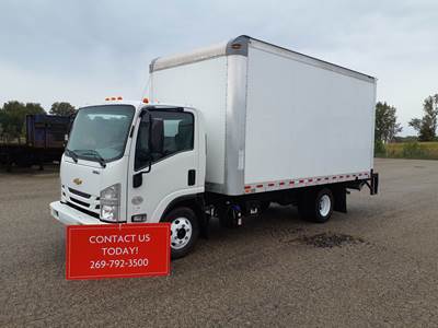 Chevrolet 4500HD 16 ft Box Truck - 215HP, 6 Speed Automatic, Roll up Door, Liftgate
