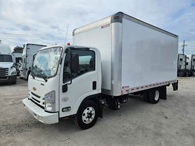 Chevrolet 4500HD 16 ft Box Truck - 215HP, 6 Speed Automatic, Roll up Door, Liftgate