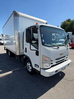 Chevrolet 4500HD 16 ft Box Truck - 215HP, 6 Speed Automatic, Roll up Door