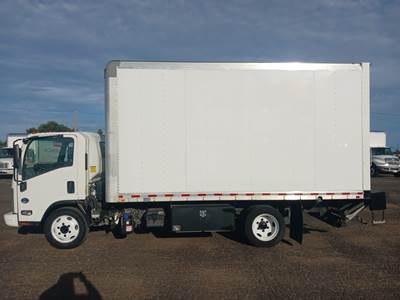 Chevrolet 4500XD 16 ft Box Truck - 215HP, 6 Speed Automatic, Roll up Door, Liftgate