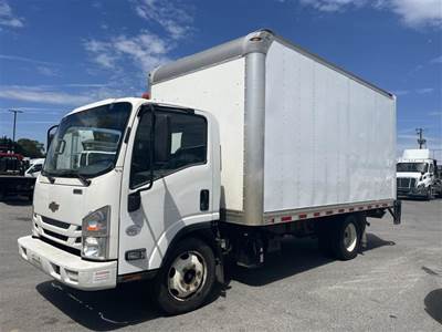 Chevrolet 4500XD 16 ft Box Truck - 215HP, 6 Speed Automatic, Roll up Door, Liftgate