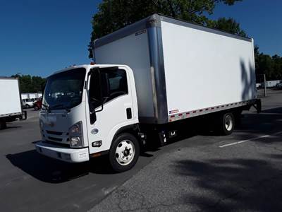 Chevrolet LCF5500HD 18 ft Box Truck - 215HP, 6 Speed Automatic, Roll up Door, Liftgate
