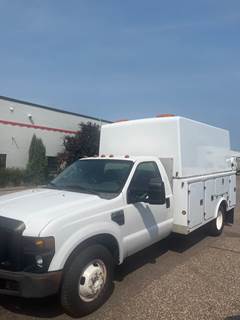 Ford F-350 9 ft Box Truck - 362HP, 5 Speed Automatic, Roll up Door, Liftgate