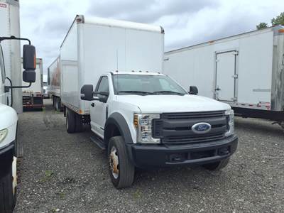 Ford F-550 16 ft Box Truck - 6 Speed Automatic, Roll up Door