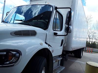 Freightliner M2 106 26 ft Box Truck - 240HP, 9 Speed Automatic, Roll up Door, Liftgate