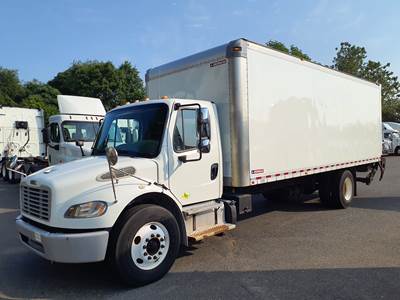 Freightliner M2 106 24 ft Box Truck - 240HP, 6 Speed Automatic, Roll up Door, Liftgate