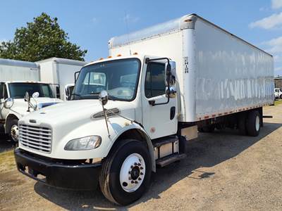 Freightliner M2 106 26 ft Box Truck - 280HP, 6 Speed Automatic, Liftgate