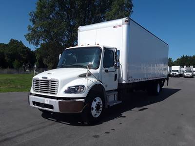 Freightliner M2 106 26 ft Box Truck - 280HP, 6 Speed Automatic, Roll up Door, Liftgate