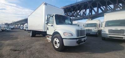 Freightliner M2 106 26 ft Box Truck - 240HP, 9 Speed Automatic, Roll up Door