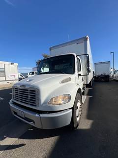 Freightliner M2 106 26 ft Box Truck - 240HP, 9 Speed Automatic, Roll up Door, Liftgate