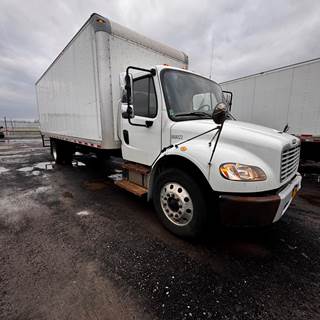 Freightliner M2 106 24 ft Box Truck - 280HP, 6 Speed Automatic, Roll up Door