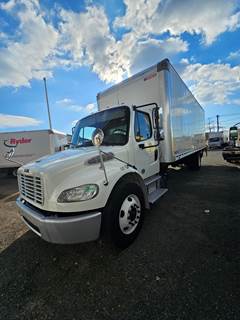 Freightliner M2 106 26 ft Box Truck - 280HP, 6 Speed Automatic, Roll up Door, Liftgate