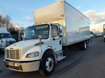 Freightliner M2 106 26 ft Box Truck - 230HP, 6 Speed Automatic, Roll up Door, Liftgate