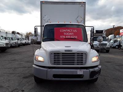 Freightliner M2 106 26 ft Box Truck - 280HP, 6 Speed Automatic, Roll up Door