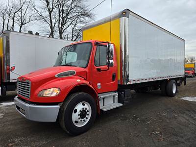 Freightliner M2 106 24 ft Box Truck - 280HP, 9 Speed Automatic, Roll up Door, Liftgate