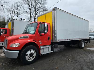 Freightliner M2 106 24 ft Box Truck - 280HP, 9 Speed Automatic, Roll up Door, Liftgate