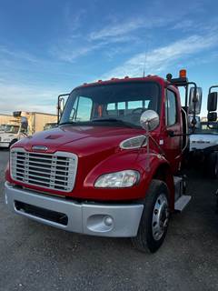 Freightliner M2 106 22 ft Box Truck - 300HP, 6 Speed Automatic