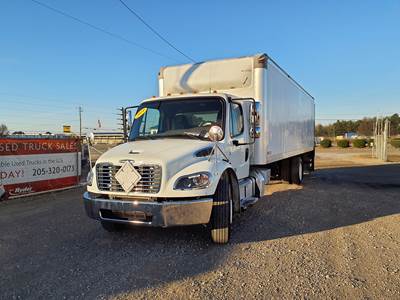 Freightliner M2 106 28 ft Box Truck - 300HP, 6 Speed Manual, Roll up Door, Liftgate